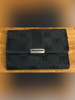 Vintage Rosetti Wallet with Signature Logo